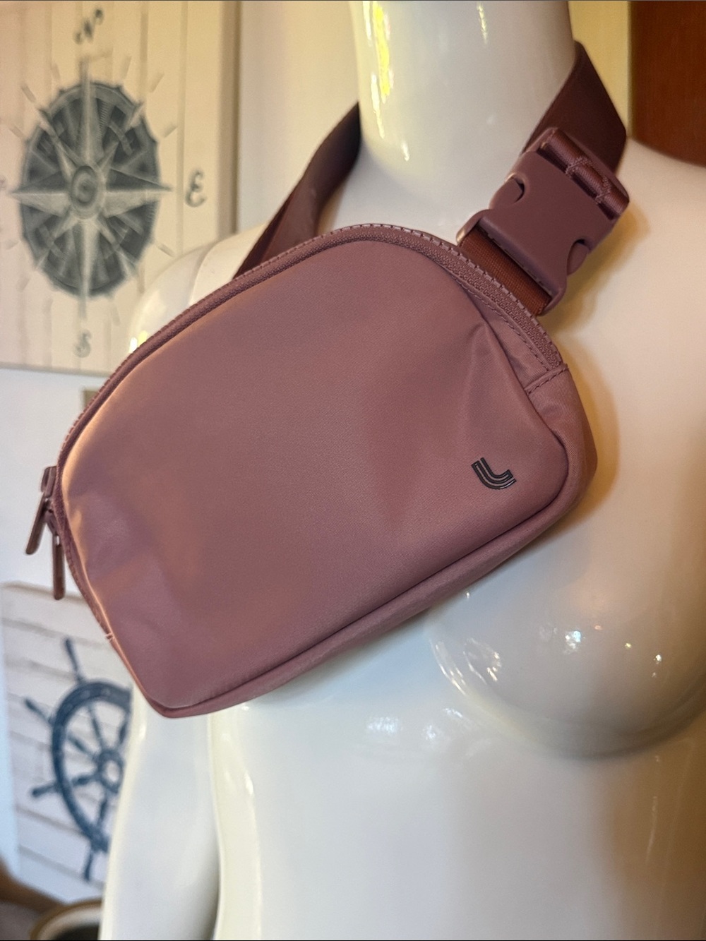 NWOT lole Stylish Mauve Sling Bag - Casual Crossbody